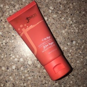 Juvia’s Place I am magic foundation